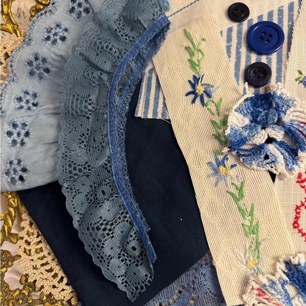 Vintage Blue White Sewing Notions Junk Journal Kit‎ Lace Embroidery Buttons Lot - Picture 4 of 13